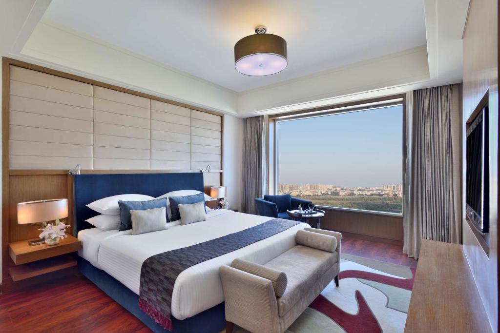 Hotel Booking
